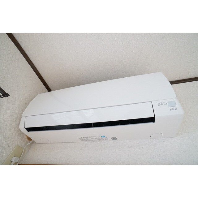 物件内観写真13　(季節を問わず快適空間)