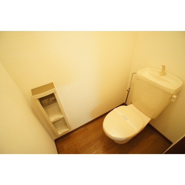 物件内観写真23　(バストイレは別々です)