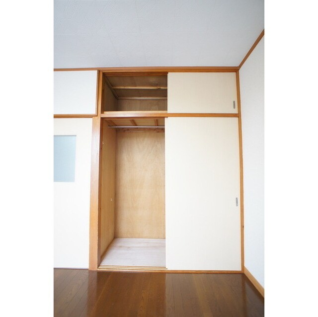 物件内観写真9　(シンプルで使いやすい収納スペー)