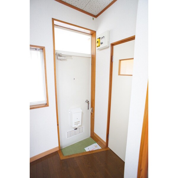 玄関(お掃除のしやすいタイプ)