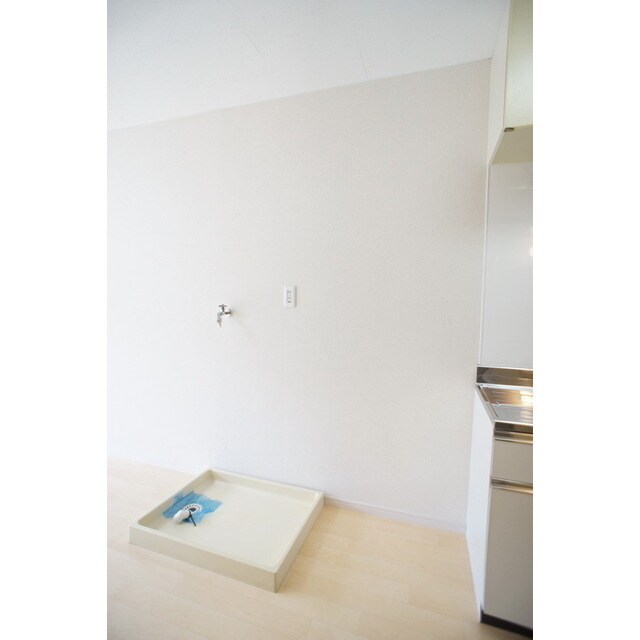 物件内観写真24　(洗濯機・冷蔵庫スペース)