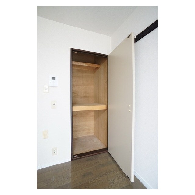 物件内観写真11　(シッカリとした収納を配置)