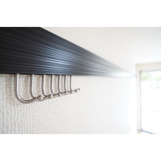 物件内観写真19　(使いやすさが好評のハンガーレー)