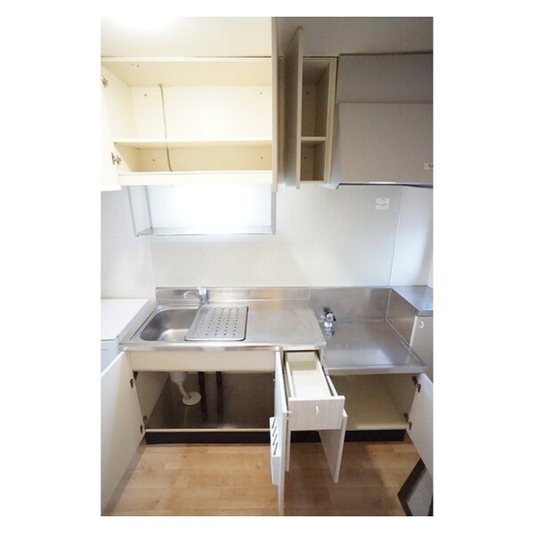 キッチン(食器や調理器具を効率良く収納出)