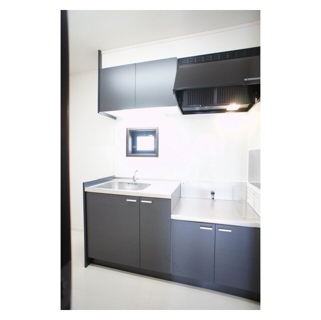 物件内観写真6　(充実のキッチンセット)