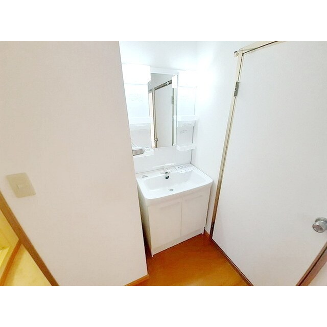 物件内観写真10　(洗面スペース確保)