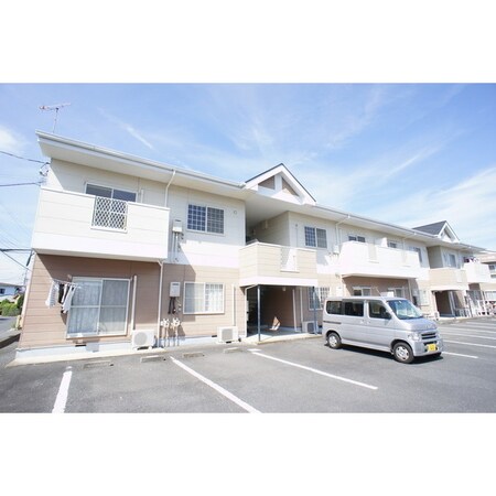 プラドール岡崎外観写真