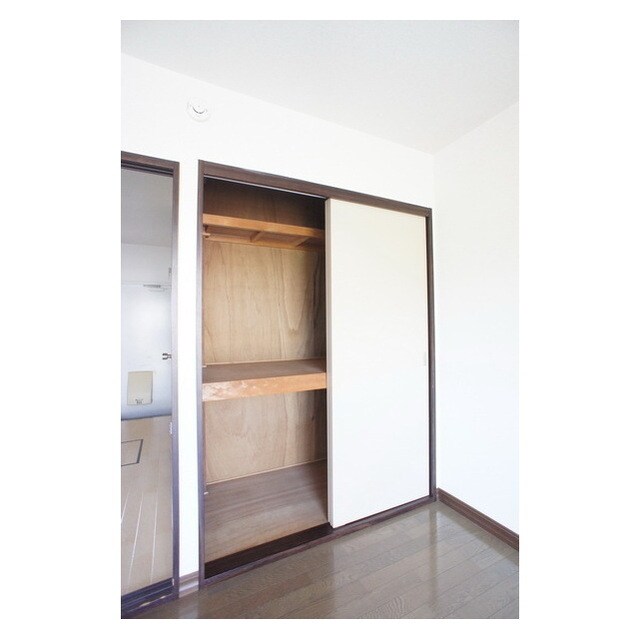 物件内観写真11　(大物から小物までしっかり収納)