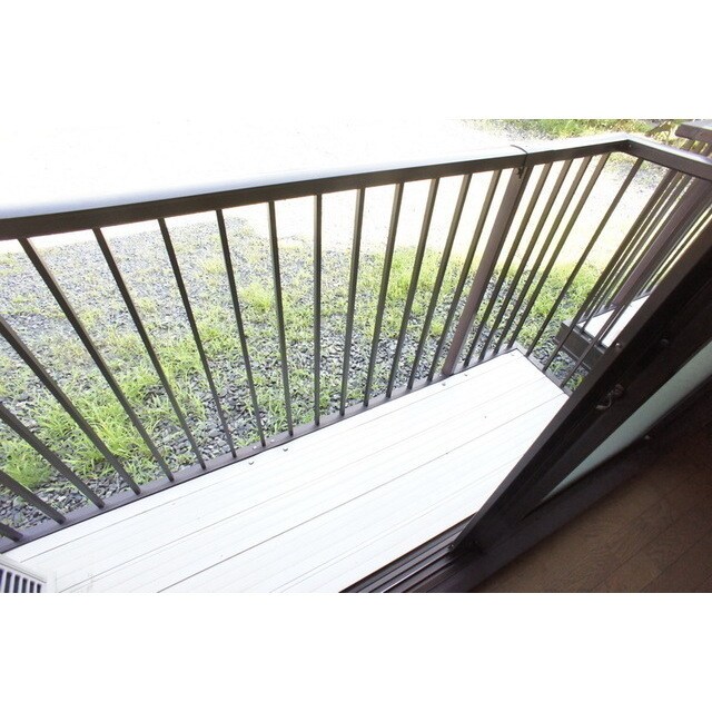 物件内観写真15　(シンプルで使いやすいバルコニー)