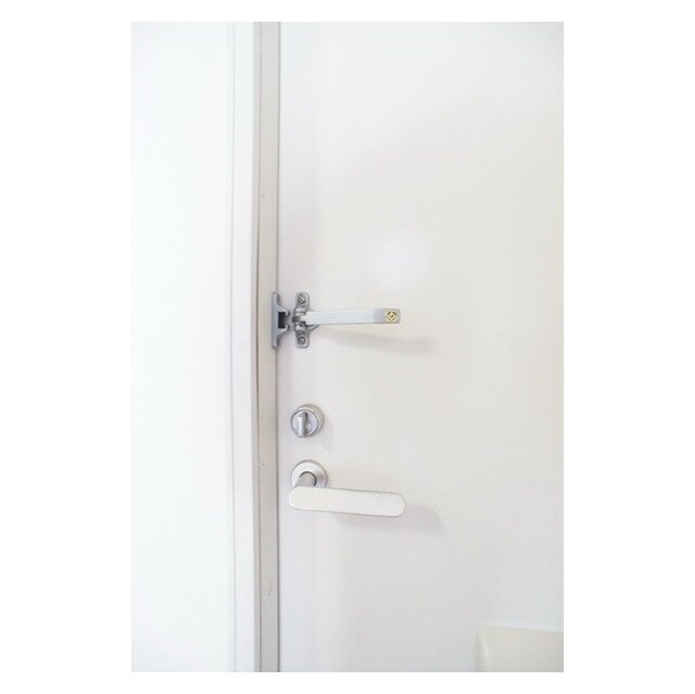 物件内観写真19　(玄関ロックでしっかりセキュリテ)