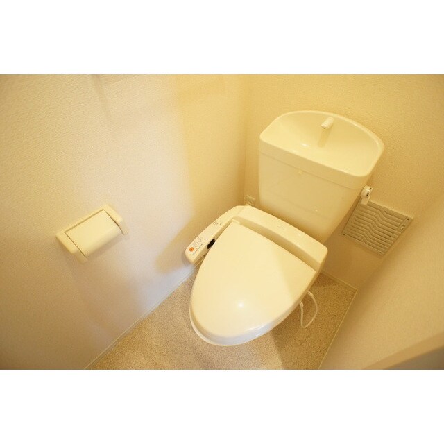 物件内観写真8　(清潔感のある空間)