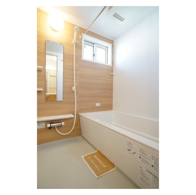 物件内観写真7　(追焚･浴室乾燥機完備です)