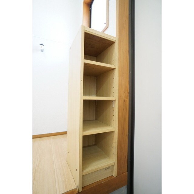 物件内観写真14　(玄関がキレイに片付きますね)