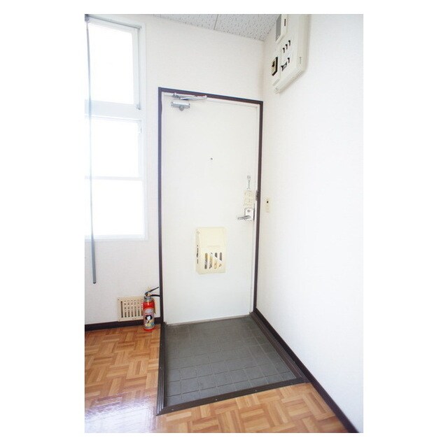 物件内観写真11　(お掃除のしやすいタイプ)