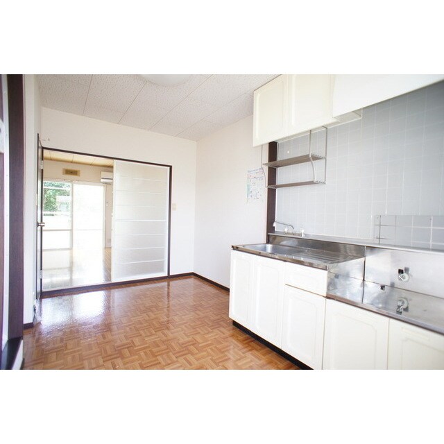 物件内観写真20　(キッチンもひろびろ)