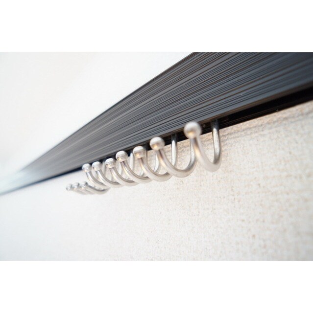 物件内観写真14　(好評のハンガーレール)