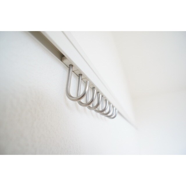 物件内観写真14　(便利なハンガーレール)