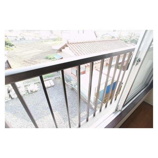 物件内観写真15　(しっかりお洗濯が干せますね。)