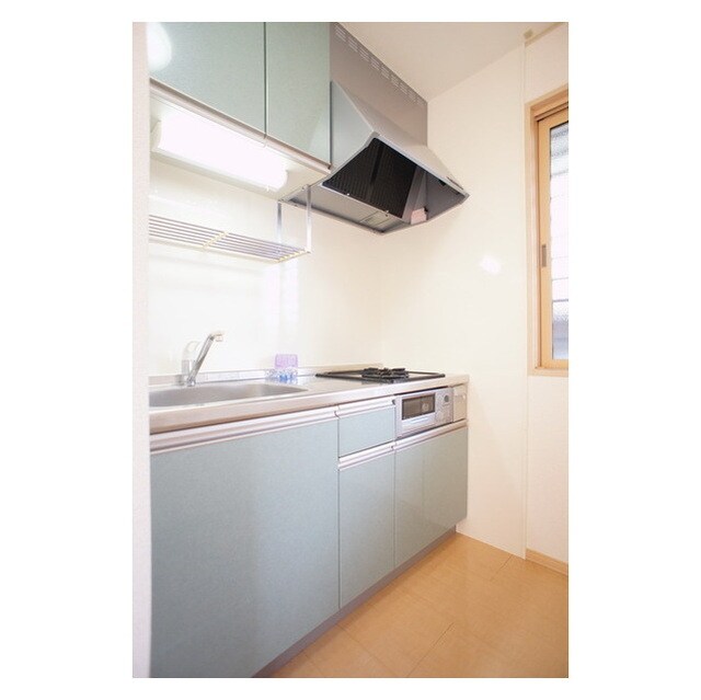 物件内観写真6　(充実のキッチンセット)