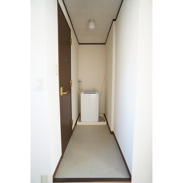 物件内観写真11　(脱衣スペース)