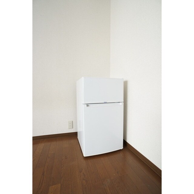 物件内観写真13　(冷蔵庫・洗濯機・照明完備)