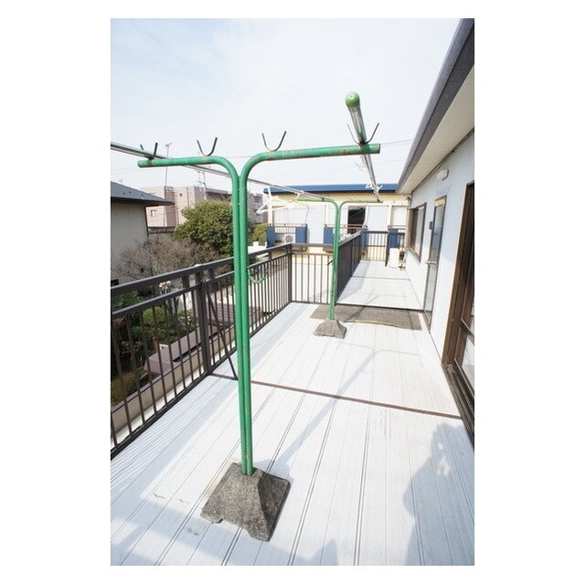 物件内観写真15　(お隣のお部屋と共有スペース)