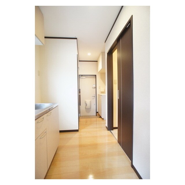 物件内観写真17　(充実したキッチンスペース)