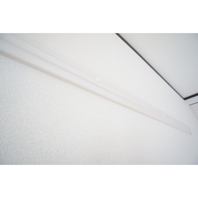 物件内観写真23　(好評のハンガーレール)