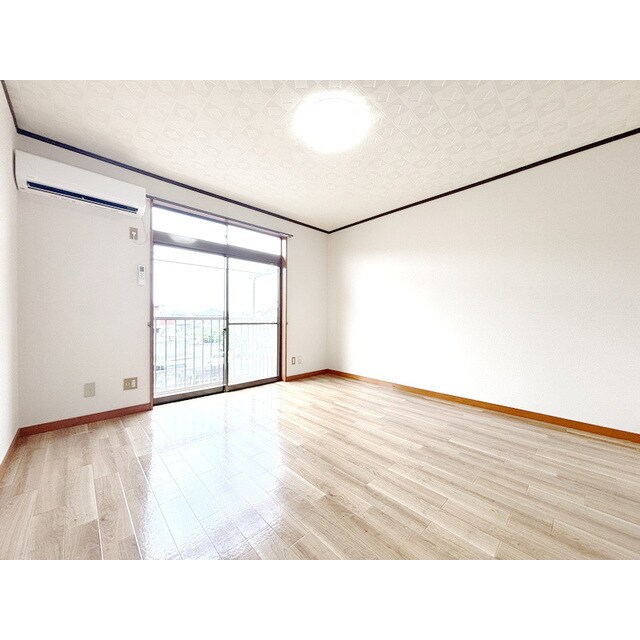 物件内観写真6　(毎日を優しくすごせる室内)