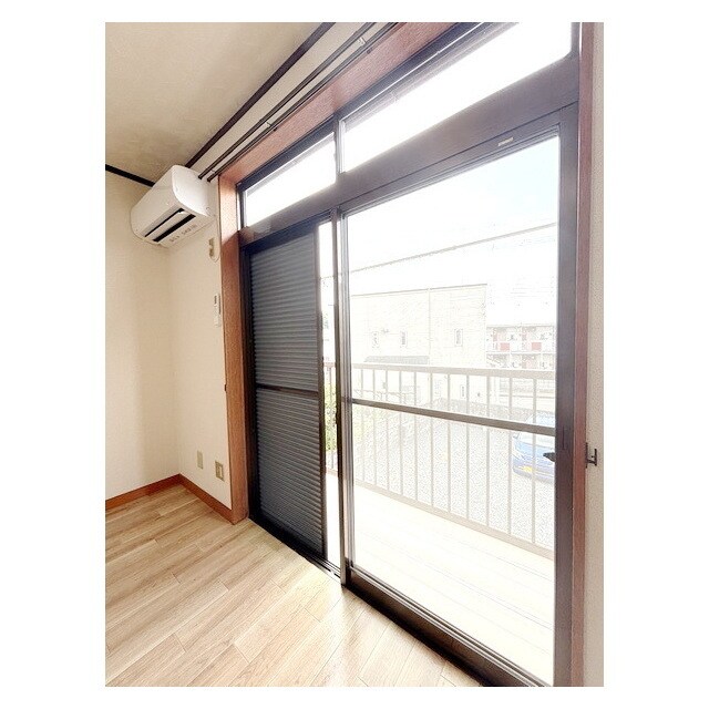物件内観写真23　(安心の雨戸付き☆)