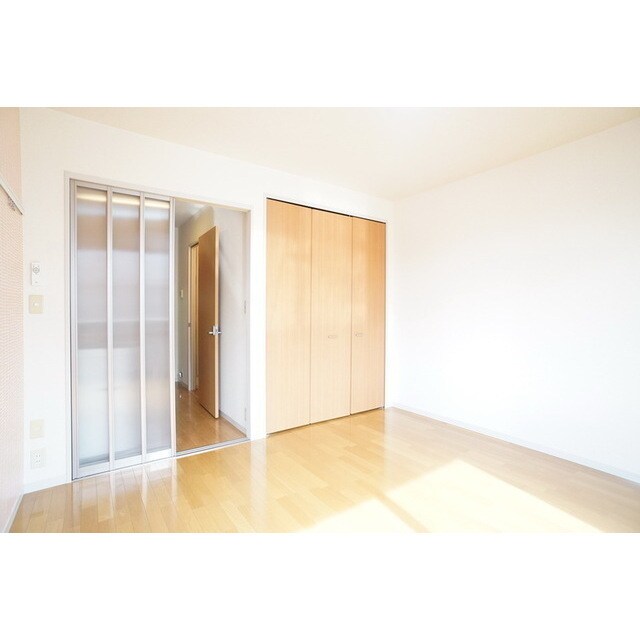 物件内観写真6　(家具類の配置をイメージしやすい)