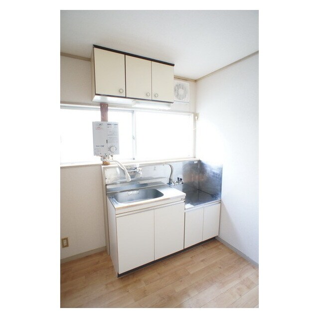 物件内観写真7　(充実のキッチンセット)