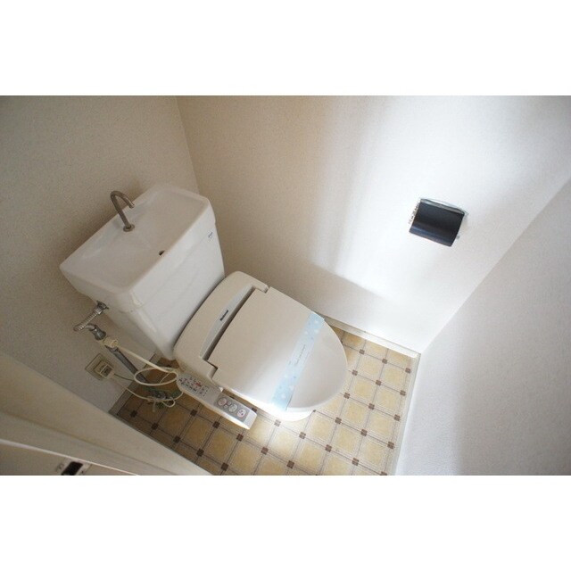 物件内観写真9　(清潔感のあるトイレ)