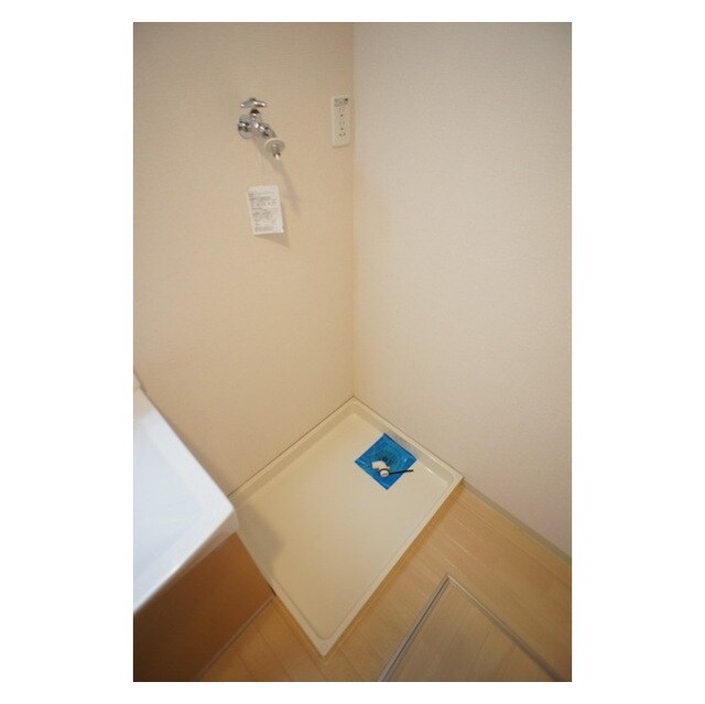 物件内観写真19　(洗濯機置場になります)