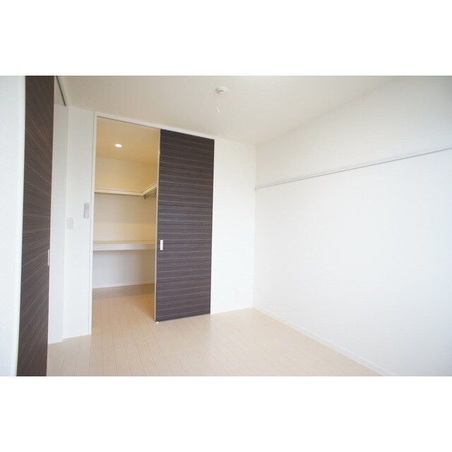 物件内観写真14　(お部屋の広さも魅力です)