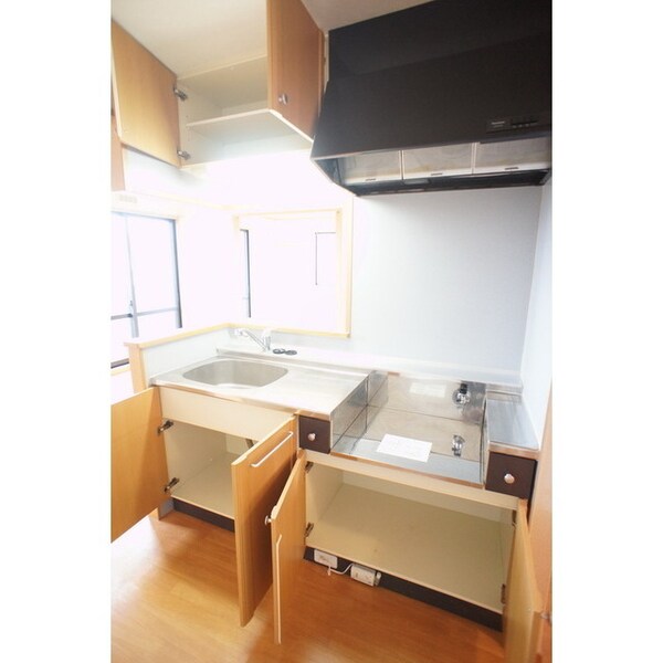 キッチン(食器や調理器具を効率良く収納で)