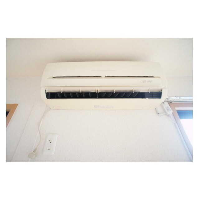 物件内観写真23　(もちろんエアコン完備です)