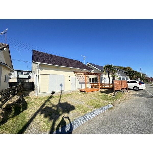 建物外観(可愛らしいお庭付きのお家☆)