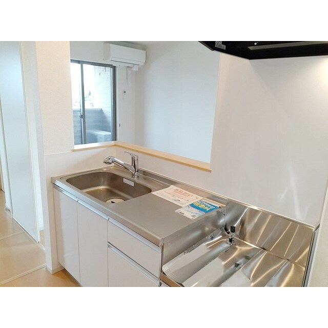 物件内観写真6　(充実のキッチンセット)