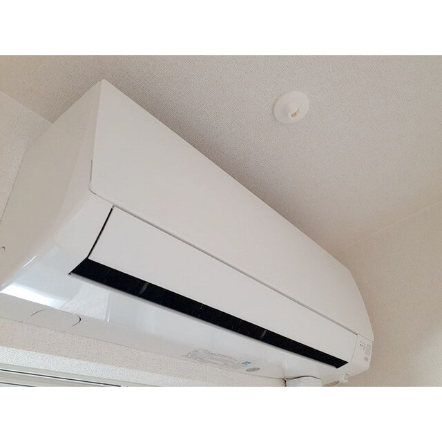 物件内観写真13　(暑い夏も寒い冬も快適にすごせま)