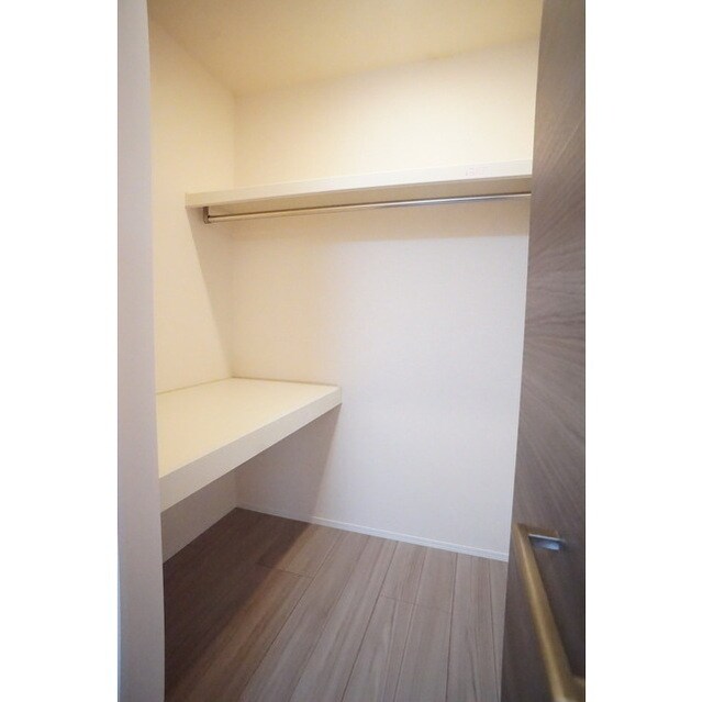 物件内観写真10　(しっかり収納が出来るクローゼッ)
