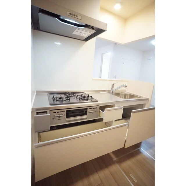 物件内観写真18　(kitchenの収納も◎)