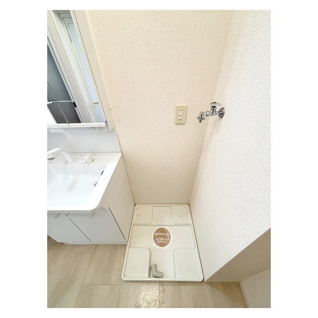 物件内観写真17　(防水板付きの洗濯機置き場☆)
