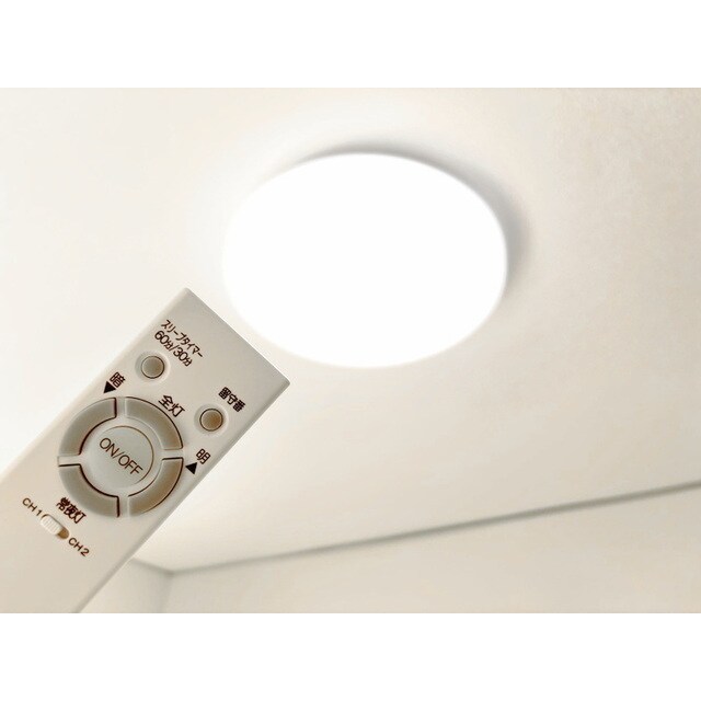 物件内観写真24　(各居室にリモコン式照明器具付き)