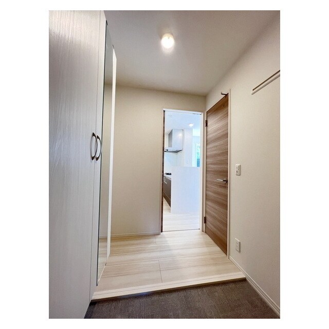 物件内観写真19　(ワンクッションおける玄関スペー)