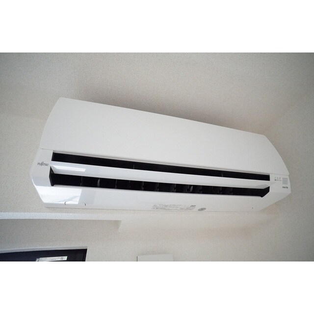 物件内観写真24　(季節を問わず快適空間)