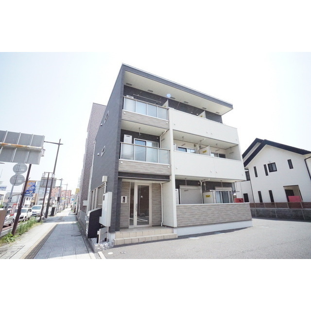 セントジェ－ムスアパ－トメント