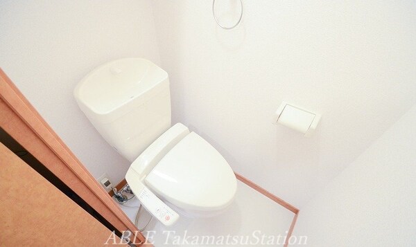 トイレ(備品や設備仕様は号室等により異なります現地をご確認下さい。)