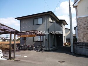 アート高松貸家外観写真