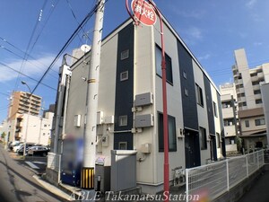 レオネクストパイナス塩上外観写真
